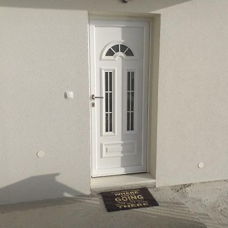 Apartment Zaklopatica Lastovo Екстериор снимка