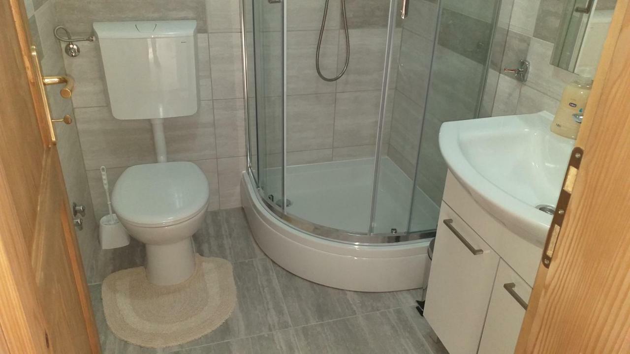 Apartment Zaklopatica Lastovo Екстериор снимка
