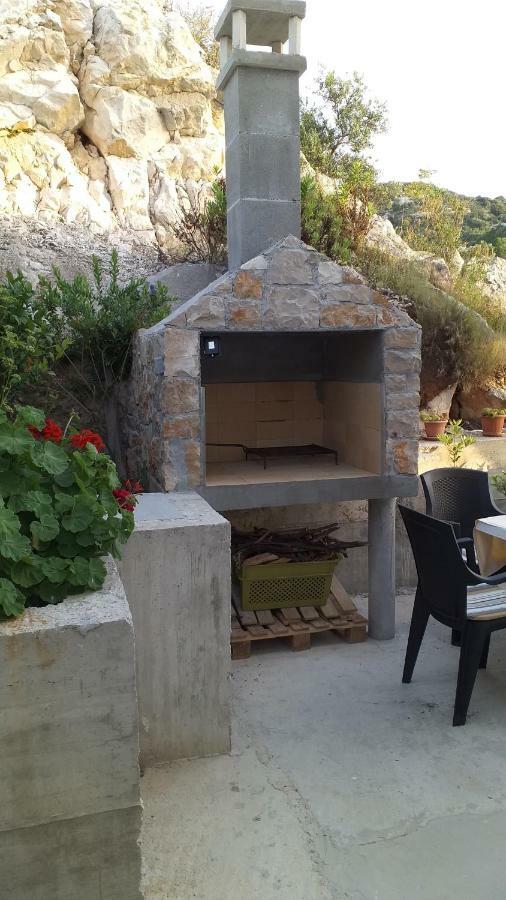 Apartment Zaklopatica Lastovo Екстериор снимка