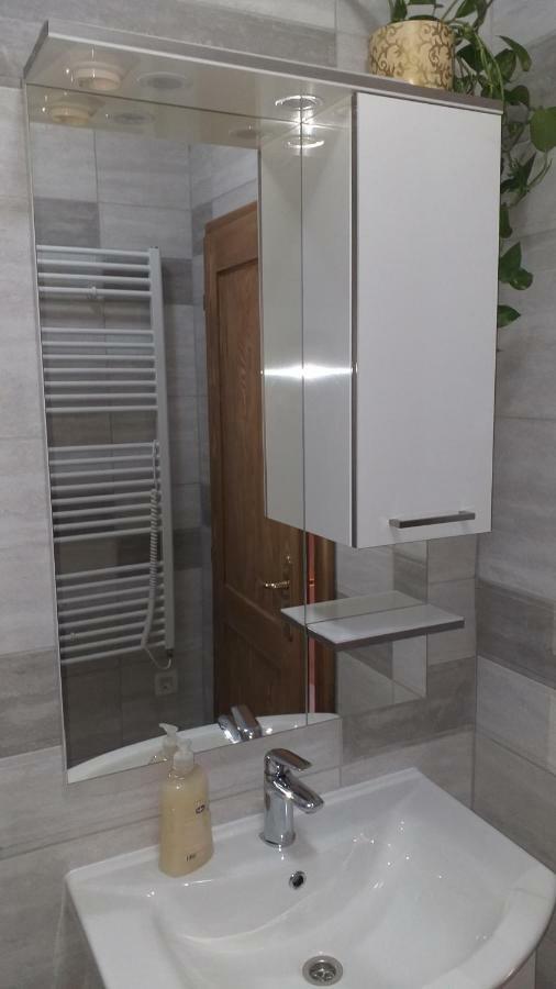 Apartment Zaklopatica Lastovo Екстериор снимка