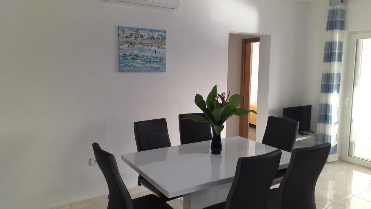 Apartment Zaklopatica Lastovo Екстериор снимка
