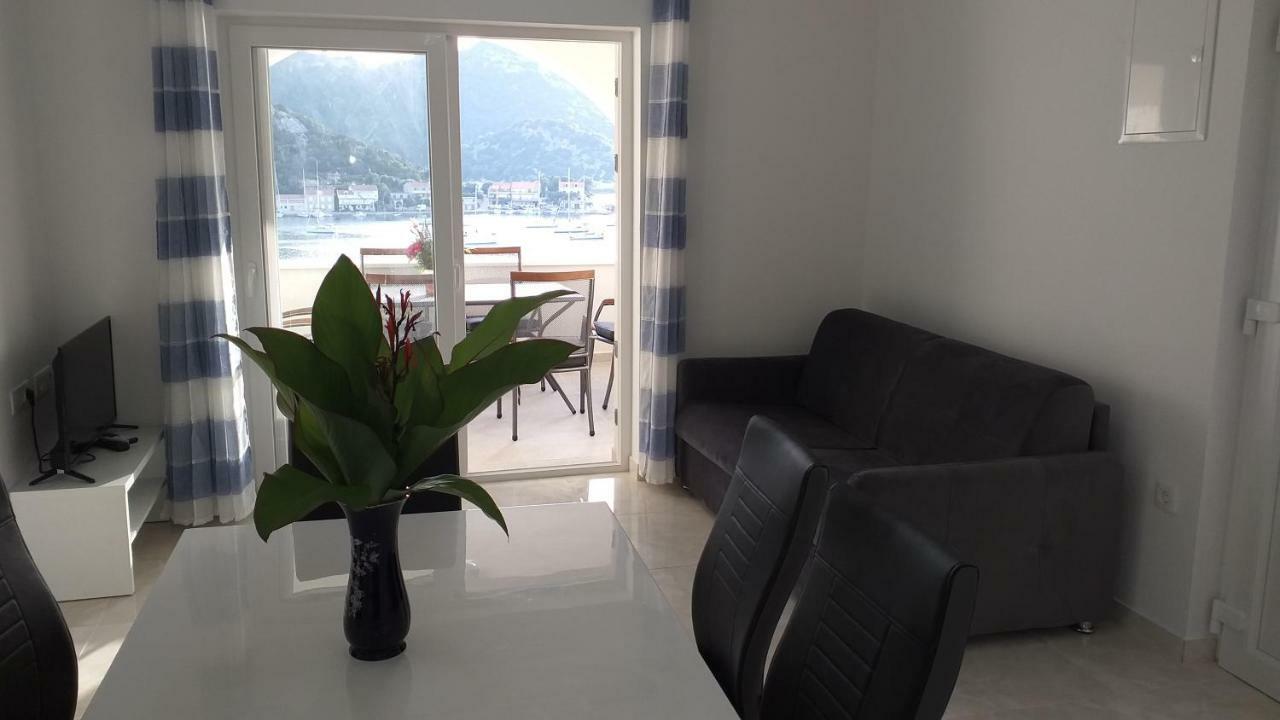 Apartment Zaklopatica Lastovo Екстериор снимка